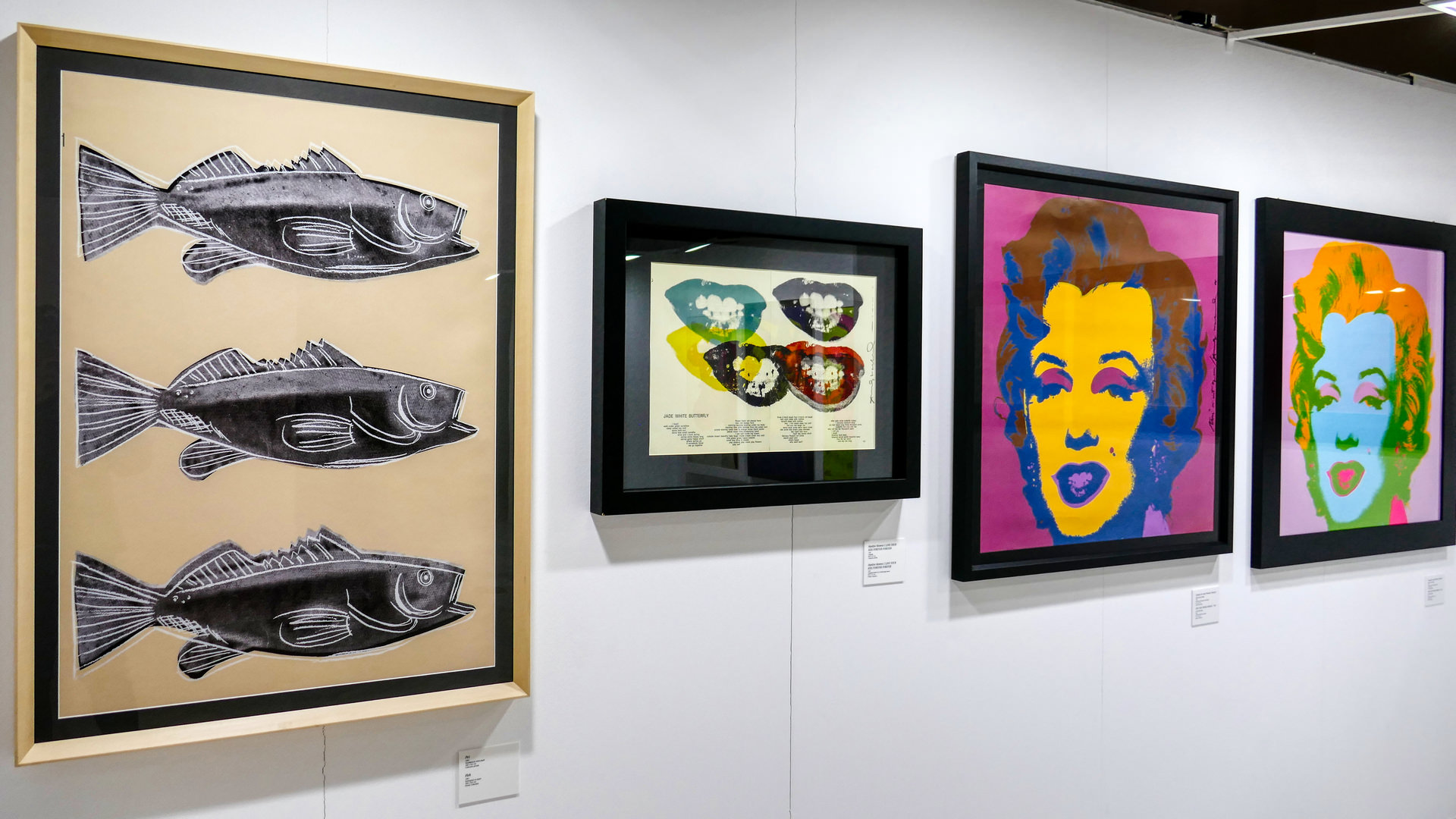 В Валенсии проходит выставка работ короля поп-арта Энди Уорхола (Andy Warhol) смотреть онлайн