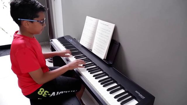 Very Vicious Velociraptor for Trinity Grade 1 played on Roland FP-30X смотреть онлайн