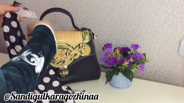 Сөмкеге ШАРФ байлаудың керемет әдісі? @sandigul смотреть онлайн