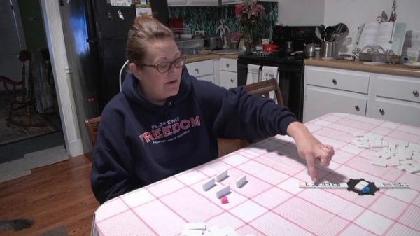 How To Play Mexican Train Dominoes