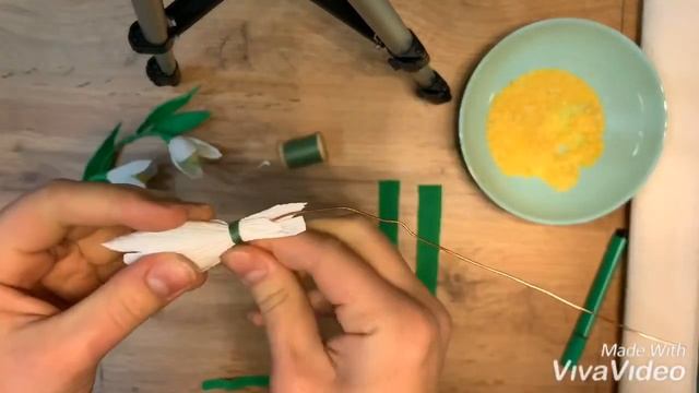 ПОДСНЕЖНИКИ из гофрированной бумаги. Цветы из бумаги. flores de peper crepe смотреть онлайн