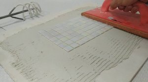 Как клеить мозаику, чтобы потом не чистить швы.