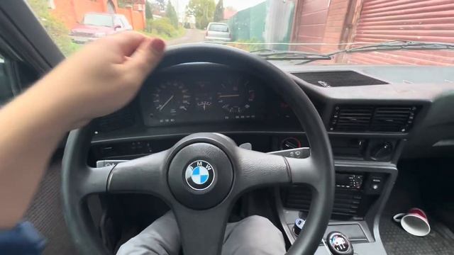 СТОЯЛА БЕЗ ДВИЖЕНИЯ МНОГО ЛЕТ! УДАЧА ИЛИ ПРОБЛЕМЫ? КУПИЛ BMW E28! смотреть онлайн