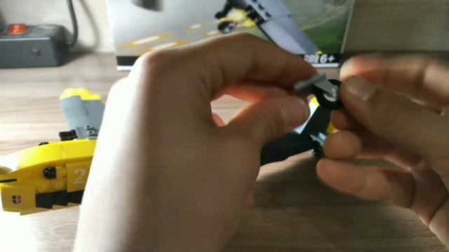 Sluban научились делать наборы? Обзор на самолёт от Sluban смотреть онлайн