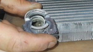 Промывка радиатора печки салона Peugeot 308 T7