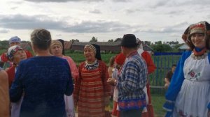 Свадьба кряшен в д.Кряш-Серда | Часть 2 | Пение у ворот дома невесты