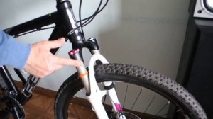 стуки в вилке ROCK SHOX \ как устранить?