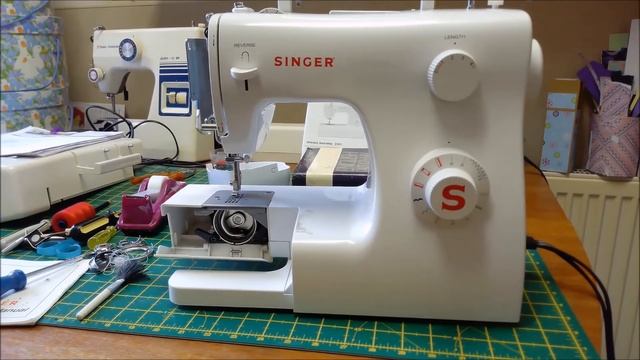 Singer 2250 Cleaned Oiled and Maintained... смотреть онлайн