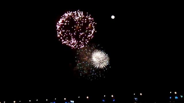Салют на День Города в Воронеже 17.09.11 г . смотреть онлайн