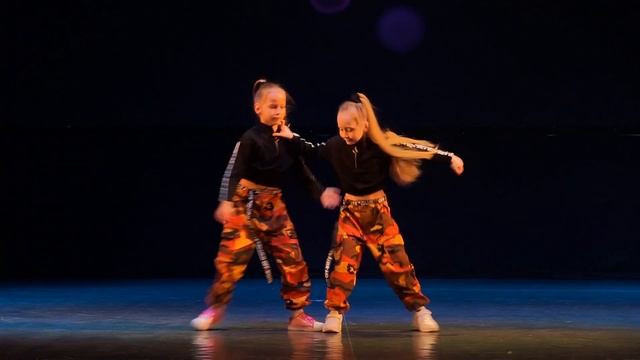 Современные танцы для детей • Школа танцев Metro Dance в Смоленске смотреть онлайн