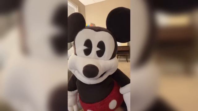 TikTok Mickey Mouse Reacts (TRY NOT TO LAUGH CHALLENGE) PART 3 @HassanKhadair Mickey Puppet смотреть онлайн