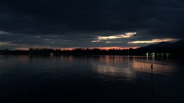 Иссык-Куль. Закат. Август смотреть онлайн