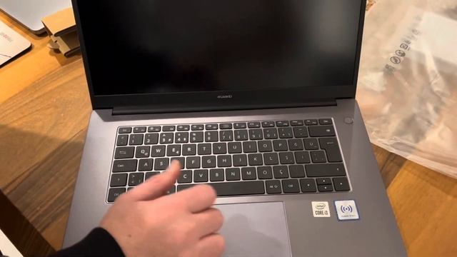 BU PARAYA BU BİLGİSAYAR ALINIR! HUAWEİ MATEBOOK D15 KUTU AÇILIŞI VE İLK İZLENİMLERİM смотреть онлайн