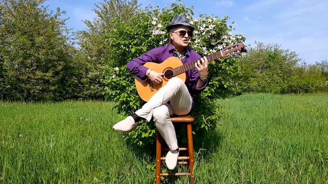 Андрей Каштанов - Молодость, ушедшая от нас ( сл. и муз. А. Каштанова )