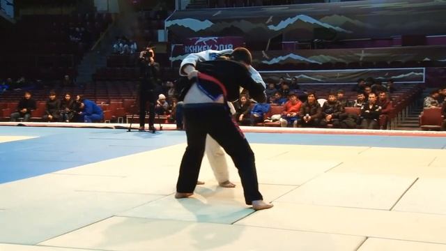 Спорт. Джиу-Джитсу. Чемпионат Кыргызстана-2019. Финал +94 кг Осман Абдулазизов-Нурлан уулу Таалай