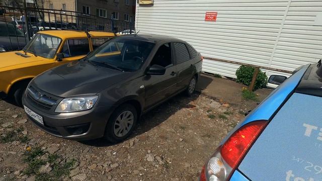 СНАЧАЛА Я ЕЕ ПРОДАЛ, ПОТОМ КУПИЛ LADA GRANTA смотреть онлайн