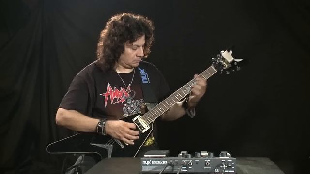 NuX MFX-10 Guitar Multi-Effects Processor смотреть онлайн
