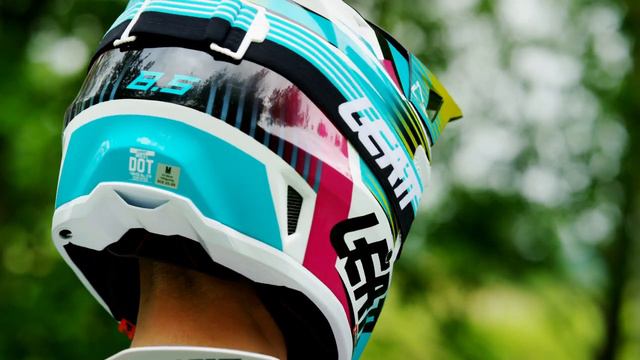 Шлема Leatt 8.5 & 9.5 Helmet смотреть онлайн