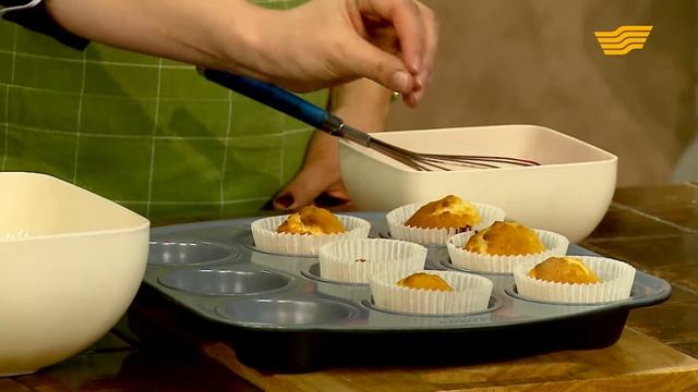 «Магия кухни». Гости: шеф-повар Маргарита Королева, художница Лейла-Ахмет Осман смотреть онлайн