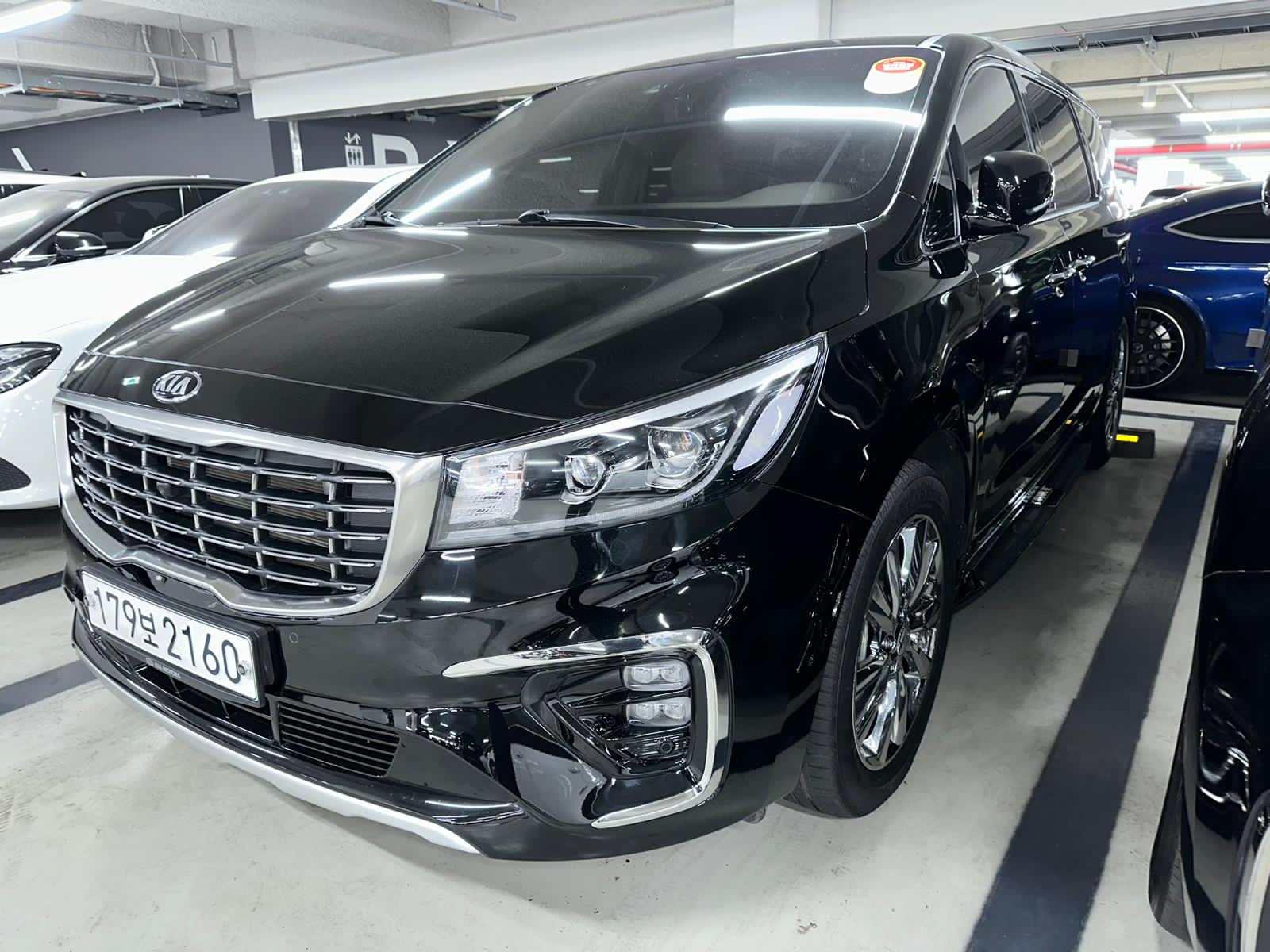 Kia Carnival 2.2 CRDi AT Prestige 9 seats, 2019 год. Доставка из Кореи смотреть онлайн