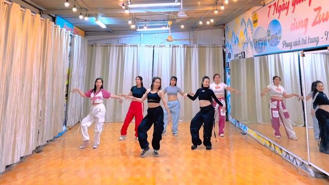 Rời zumba dance/ Zumba Quỳnh Như смотреть онлайн