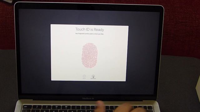 MacBook Air 2020 Unboxing & First Impressions!