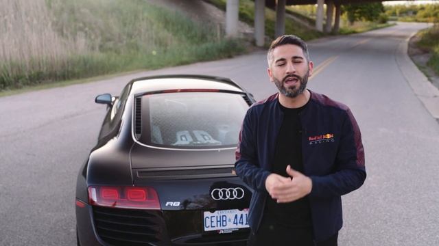 Audi R8 V10 or V8? Are 2 Extra Cylinders Worth it? смотреть онлайн