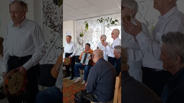 лучший наряд   твоя ногота  Федор Минин март2023