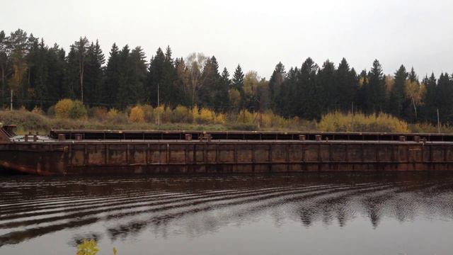 Баржа, она же плывет.... смотреть онлайн