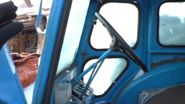 Запуск трактора ЛТЗ Т-40 в мороз после полугодовой стоянки смотреть онлайн