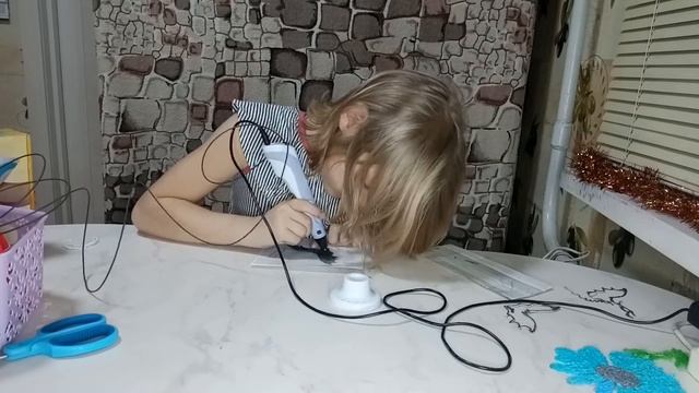 Как нарисовать летучую мышь 3-D ручкой. How To Draw A Bat With A 3-D Pen.