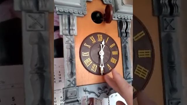 Веселые часы-кукушка кукует 13раз!!! смотреть онлайн