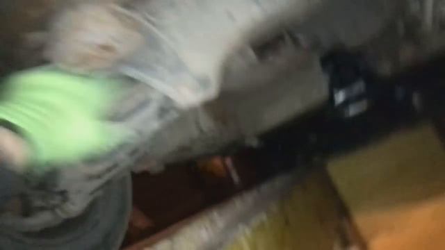 №26. Ремонт W124. Начинаю заниматься задней подвеской и днищем сзади. смотреть онлайн