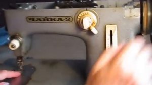 Почему машинка не шьет?  Наладка швейной машинки Чайка