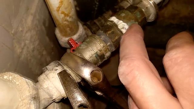 Хозяйка передумала менять водяные стояки...Хоть краны главные заменил. Знаменательная дата, нас 500 смотреть онлайн