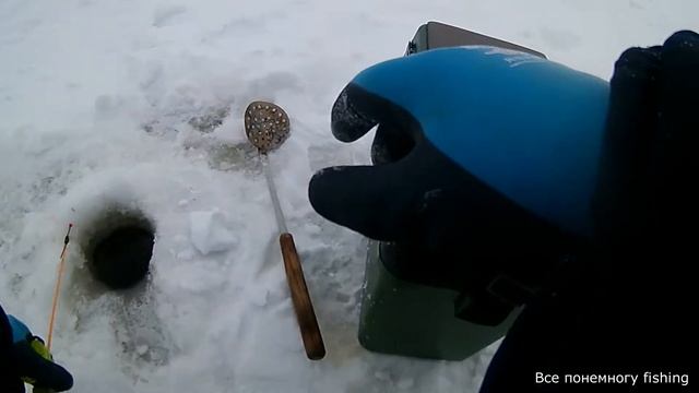 Дешево и сердито.Половили Ратанов.Запасаемся на зиму.Все понемногу fishing. Рыбалка в Омской област смотреть онлайн