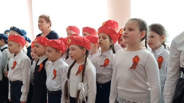 Фестиваль военных песен МБОУ "Школа № 25 г. Енакиево" смотреть онлайн