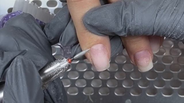 Исправляю маникюр X2 | идея осеннего дизайна ногтей смотреть онлайн