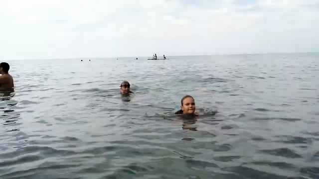 мы на море 14 августа 2022 года, плаваем, купаемся. смотреть онлайн