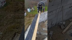 крепеж бруса к газобетону