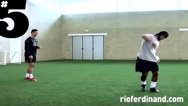Cristiano Ronaldo AMAZING Freestyle Football Skills | #5 Silks смотреть онлайн