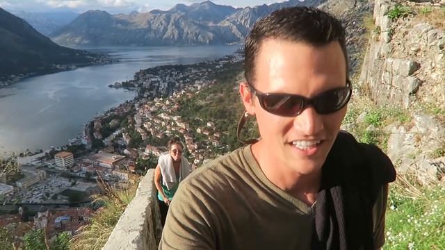 CLIMBING UP TO THE KOTOR CASTLE! смотреть онлайн