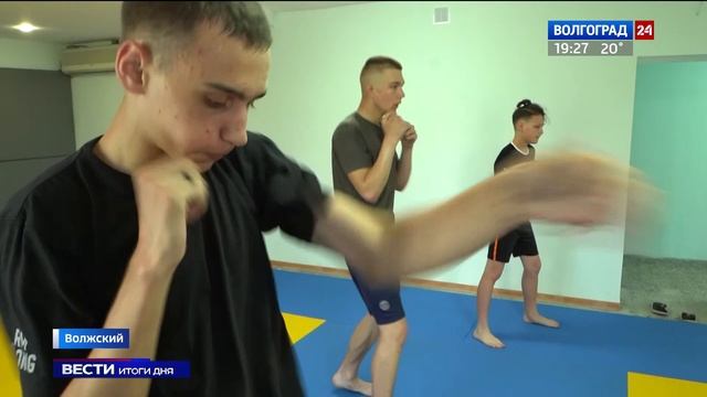 В Волжском из ночного клуба сделали спортзал для детей смотреть онлайн