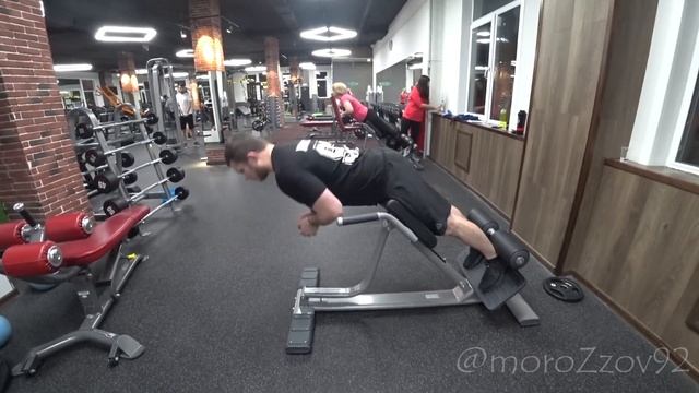 ГИПЕРЭКСТЕНЗИЯ ЛЕЧИТ ИЛИ КАЛЕЧИТ? КАК НЕ УБИТЬ СПИНУ. ГИПЕРЭКСТЕНЗИЯ ТЕХНИКА ВЫПОЛНЕНИЯ. смотреть онлайн