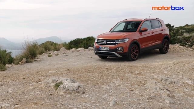 Volkswagen T-Cross 2019 | La prova su strada della sorellina della T-Roc смотреть онлайн
