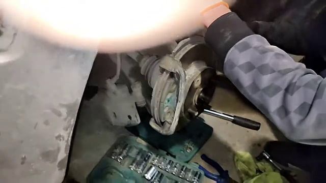 Ремонт приводов Тойота Корона АТ 171 двигатель 4А часть 1 смотреть онлайн