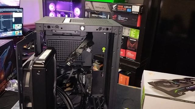 A 24-Core Mini Monster! The HYATE Revolt | Intel I9 13900kf | ASRock Tachi 6800xt equals Pure Power смотреть онлайн