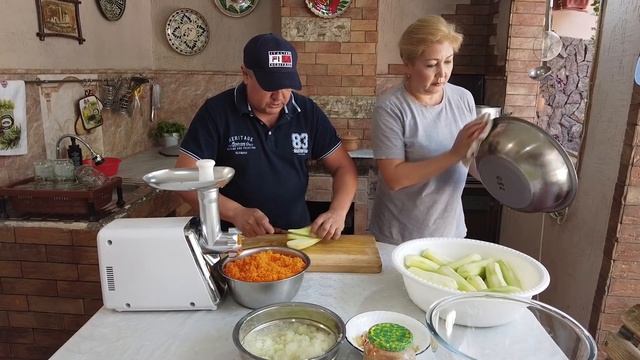 КАБАЧКОВАЯ ? ИКРА как в? СТУДЕНЧЕСКИЕ? ГОДЫ! ПРОСТОЙ ? ВКУСНЫЙ и НАДЁЖНЫЙ рецепт! смотреть онлайн