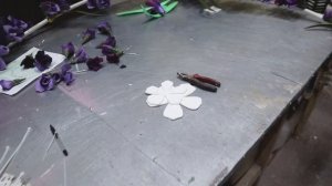 ФОТОЗОНА ИЗ ЦВЕТОВ ИЗ ИЗОЛОНА. Показываем как сделать пошагово!