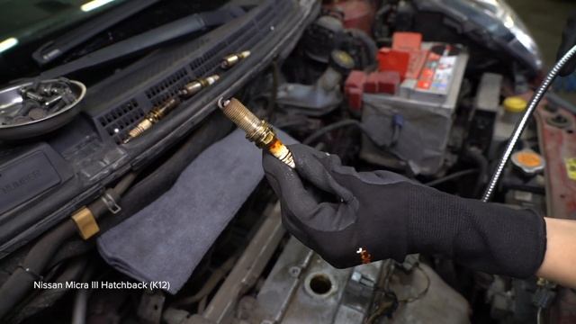 Como substituir vela de ignição no NISSAN MICRA K12 [TUTORIAL DA AUTODOC] смотреть онлайн